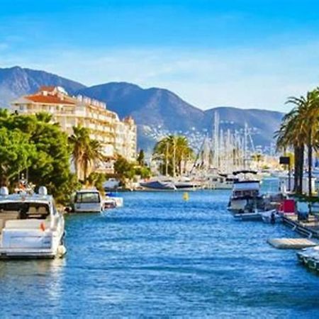 S46-Casa De Vacaciones Climatizada Con Piscina, En El Centro Junto Al Mar, Barbacoa Y Wiifi เอมปูเรียบราบา ภายนอก รูปภาพ