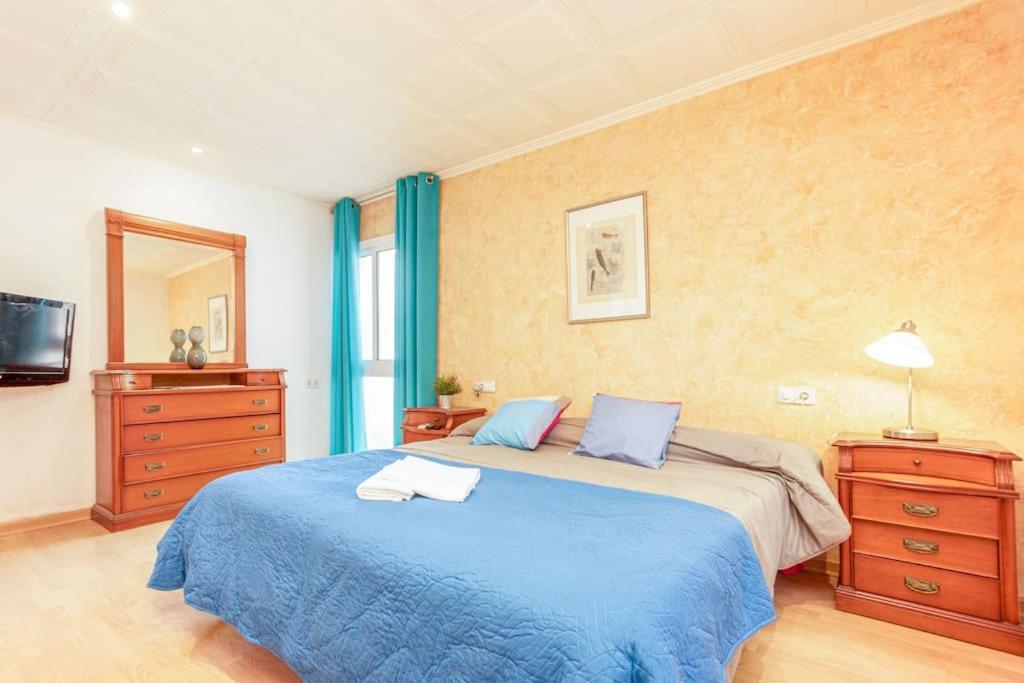S46-Casa De Vacaciones Climatizada Con Piscina, En El Centro Junto Al Mar, Barbacoa Y Wiifi เอมปูเรียบราบา ภายนอก รูปภาพ