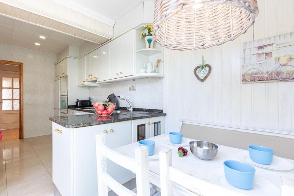 S46-Casa De Vacaciones Climatizada Con Piscina, En El Centro Junto Al Mar, Barbacoa Y Wiifi เอมปูเรียบราบา ภายนอก รูปภาพ