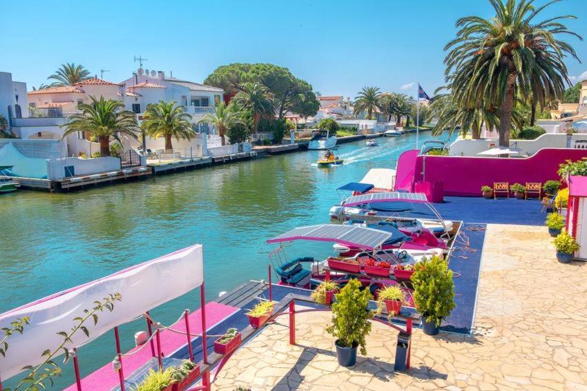 S46-Casa De Vacaciones Climatizada Con Piscina, En El Centro Junto Al Mar, Barbacoa Y Wiifi เอมปูเรียบราบา ภายนอก รูปภาพ